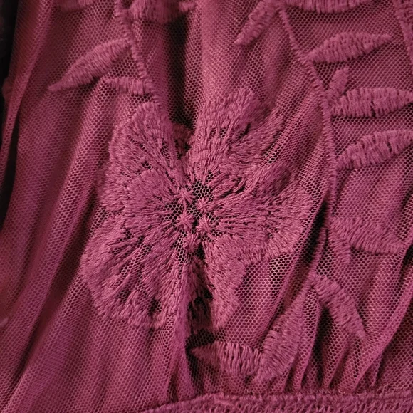 Altar'd State Marionette Maxi All Lace Dress Large Maroon Burgundy Mid Sleeve - Picture 4 of 10